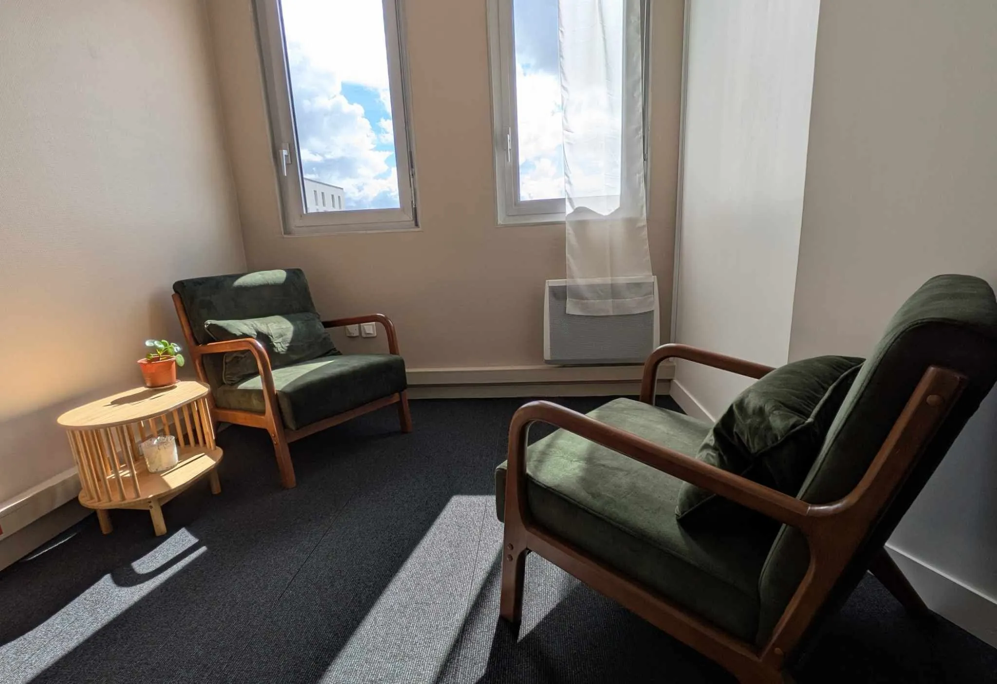 Bureau de consultation, espace chaleureux et accueillant